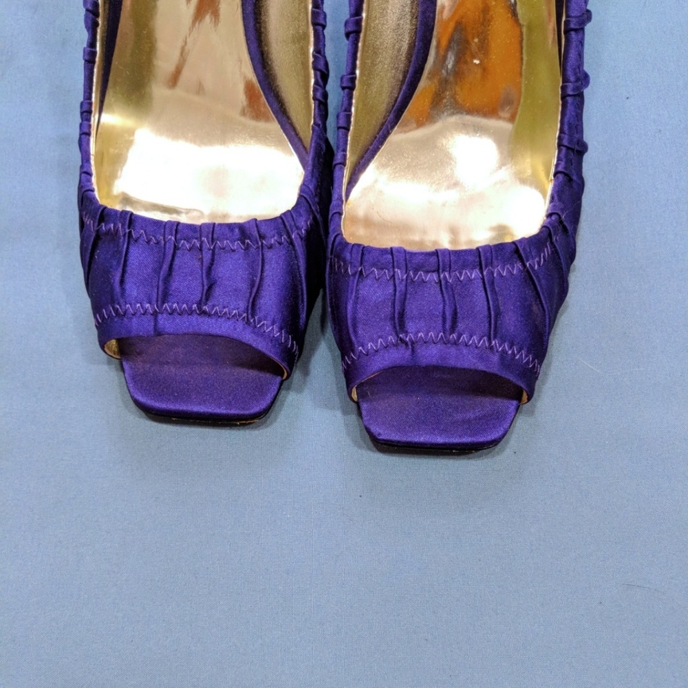 **SOLD** - Picture 3 of 4